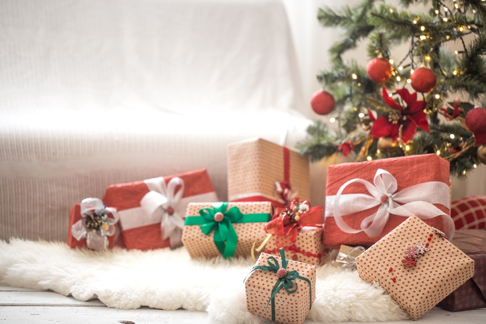 中国圣诞用品上半年出口额增长44.83% 对美出口同比翻倍-西邮物流